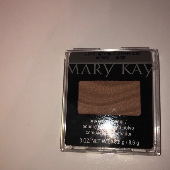 Bronzer - Picture 2 of 2